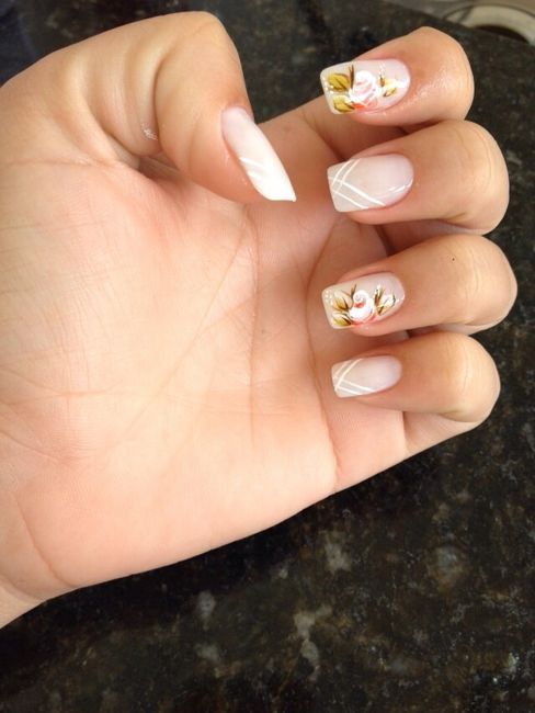 Unhas- me ajudem - 1
