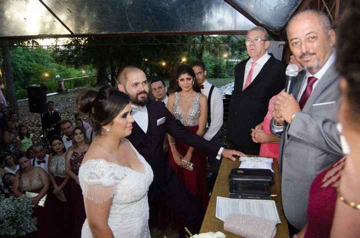 o olhar do meu tio (que celebrou o casamento) ao falar do meu avô