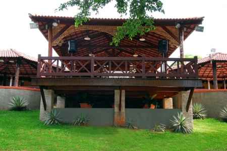 Espaço Lagoa Dourada II