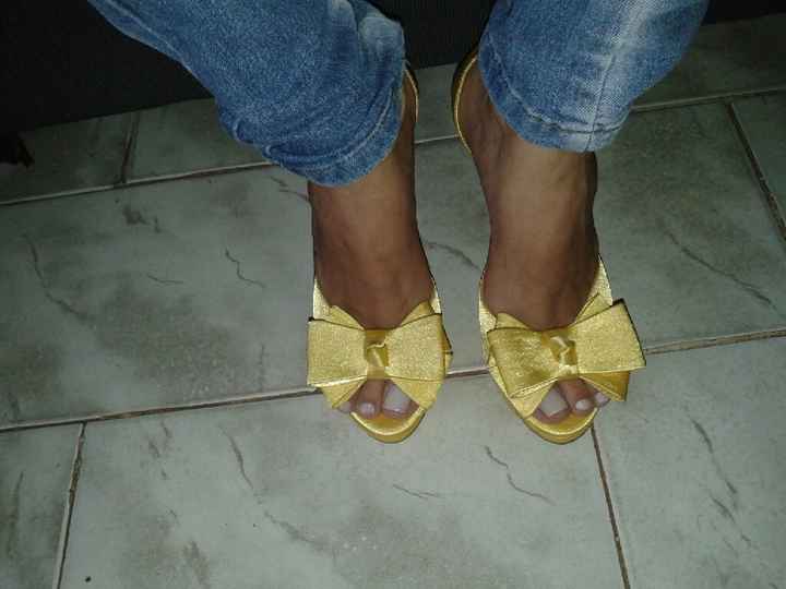 Sandália amarela - 1