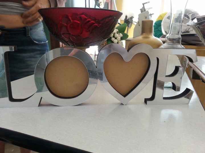 Letra Love espelhada c/ foto - mesa do bolo - R$19,90