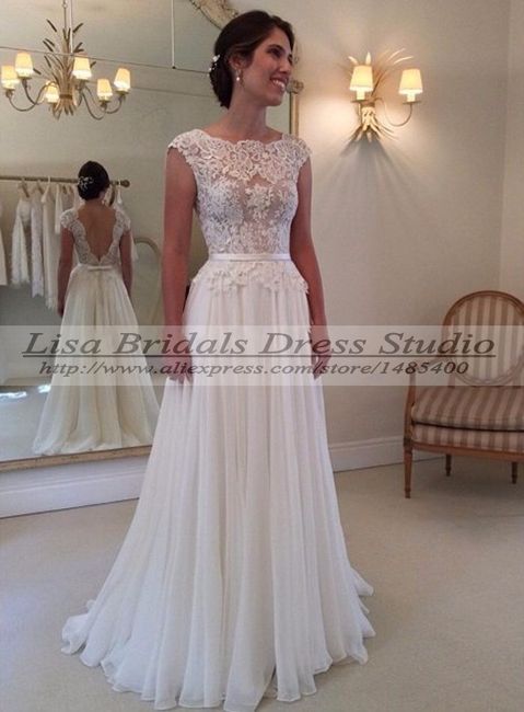 vestido fechado na frente - decote atras