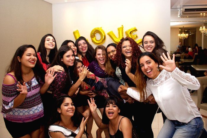 Com as migas/primas e irmãs