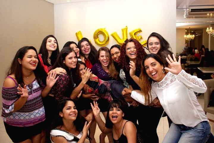 Com as migas/primas e irmãs