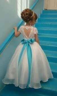 Vestido com fita