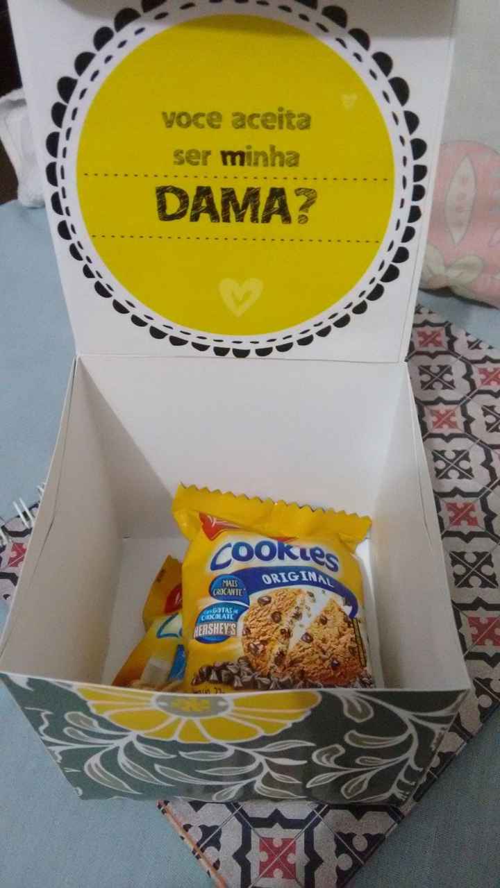 caixa com convite DAMAS ADULTAS