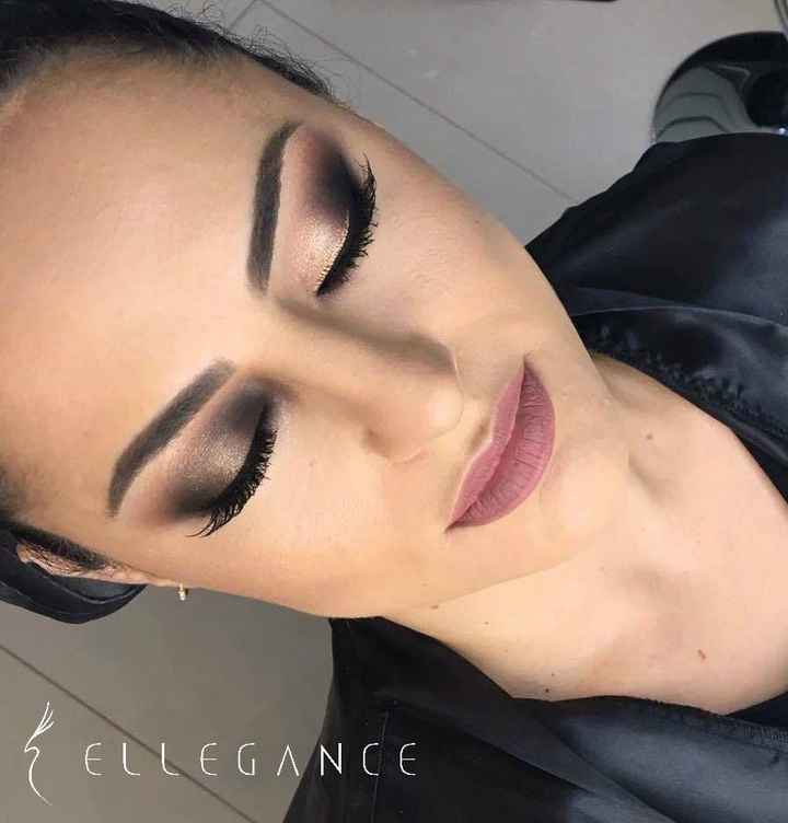 Top make por Juliana Fochesato , ela é de mais 