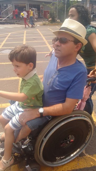Meu pai com meu sobrinho