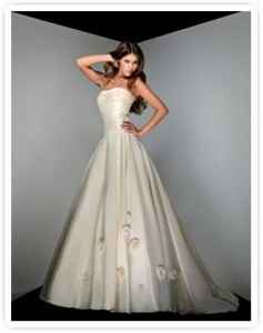 Vestido de noiva estilo princesa
