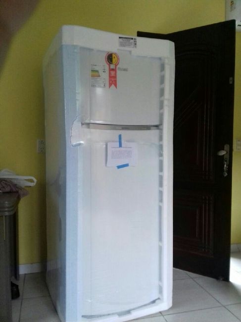 Comprando nossos moveis, muito feliz. - 2