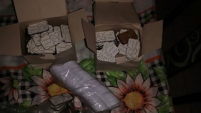 Noivinhas me ajudem a encontrar os donos dessas lembrancinhas. - 2