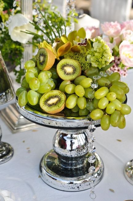 mesa com frutas