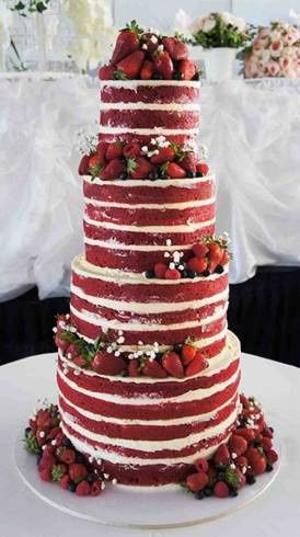 Bolo de Casamento com detalhes vermelho 7