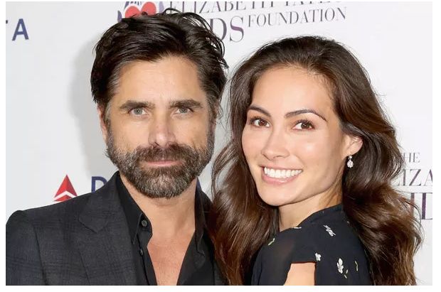 John Stamos e Caitlin McHugh
