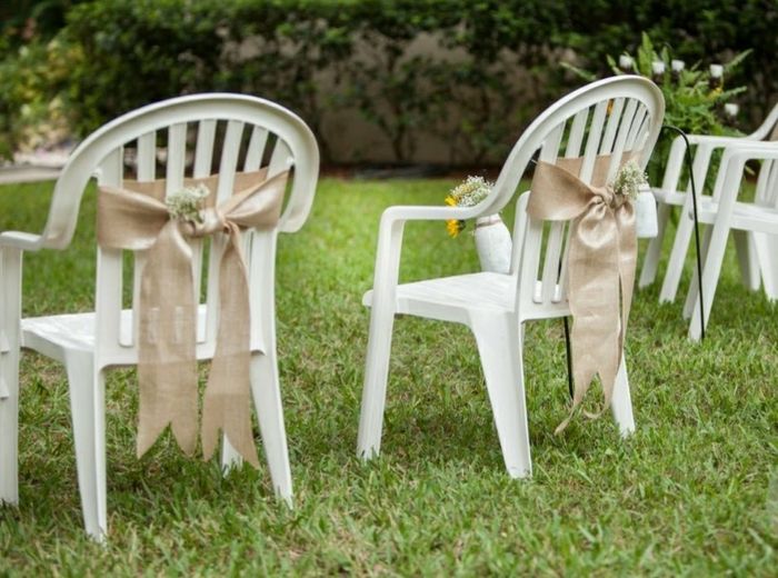 é possivel ter uma decoração rústica com cadeiras de plástico??? - 2