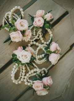 Corsages com perolas
