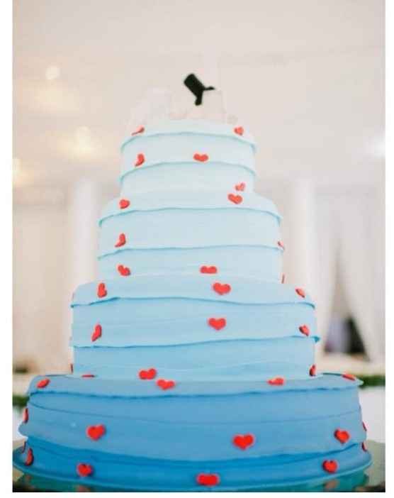 bolo de babado ruffes - com decorado com o gosto dos noivos