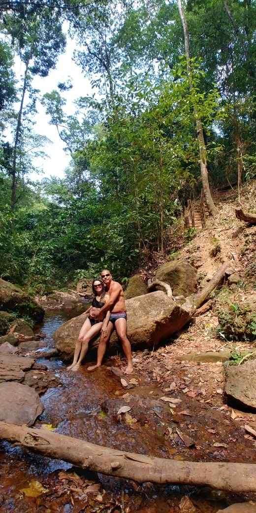 Depois de refrescar na cachoeira da Roncadeira