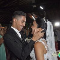 Foi tirada na hora do beijo ? nessa hora ele tinha acabado de beijar minha testa e o pessoal gritou 