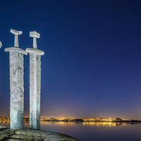 Cite 2 pontos turísticos que vão visitar durante a lua de mel! 🌜🍯🎁 - 1