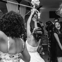 Jogar buquê? que nada! a moda agora é buquê na caixa! - 3