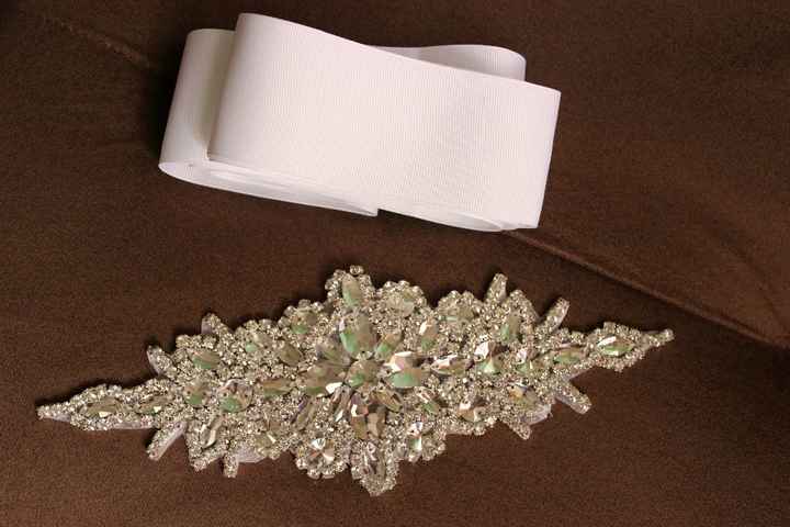 Comprei o cinto pro meu vestido de noiva! #8dias!!!