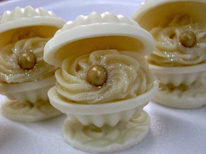 Esses docinhos em formato de concha são perfeitos tambem pra quem vai casar na praia!! Eles sao deli