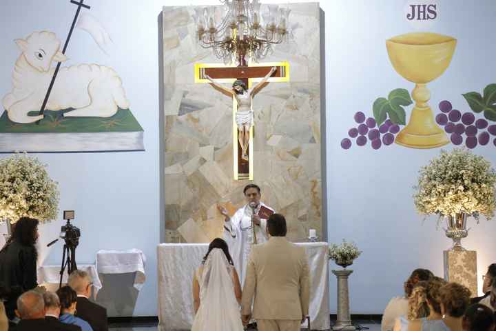 Você vai se casar em uma igreja evangélica ou católica? - 1