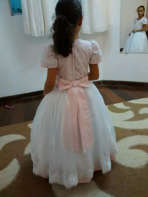 Vestidos das daminhas- preciso de opiniao - 1