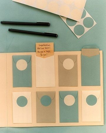 Envelopes com cartinhas.