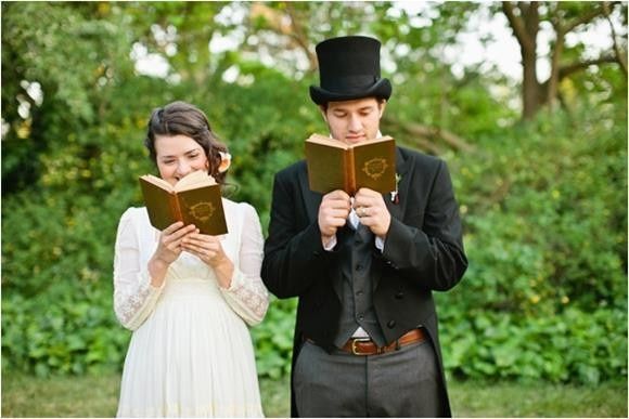We love Books...and wedding!