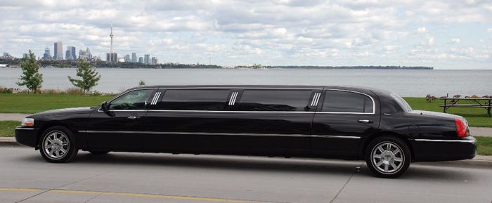 carro dos noivos