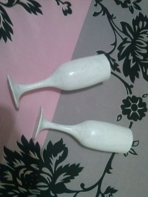 Taça com a base branca