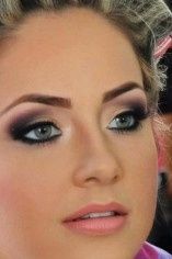 Olho esfumado e Boca rosa!
