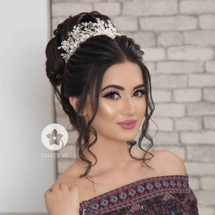 Coroa ou tiara? 👰 - 1
