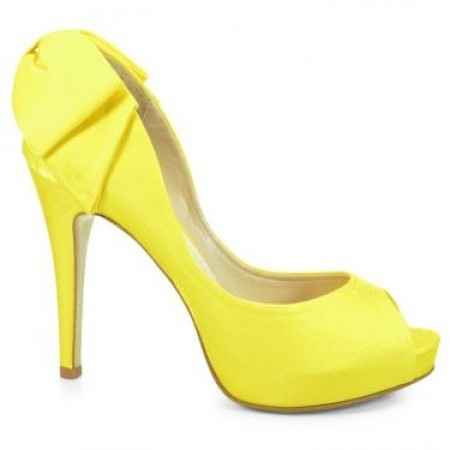 Sapato amarelo