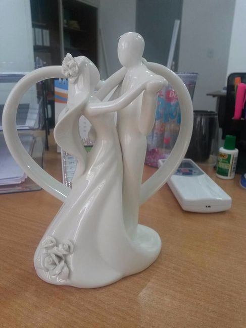 Olá noiva, comprei o meu no aliexpress e paguei 51,00. Aqui no Brasil já vi valores de 385,00. Se qu