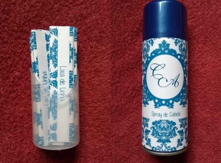 Lixa de Unha (aquelas pequenas que manicure utilizam em salão) / Spray de Cabelo (marca Karina)