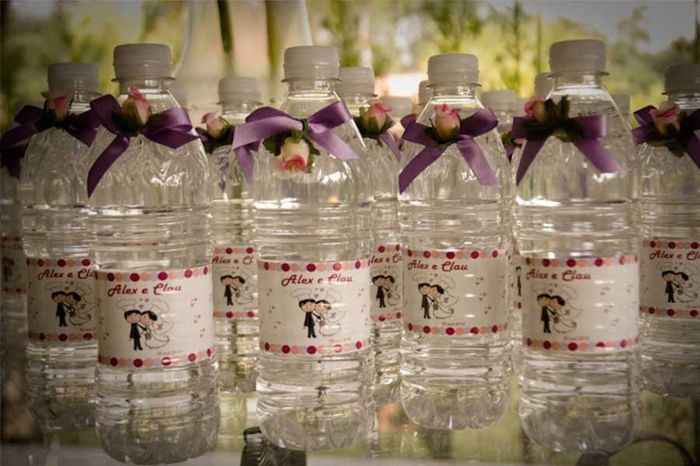 água em garrafa personalizada