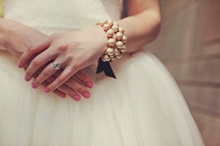 unhas rosas
