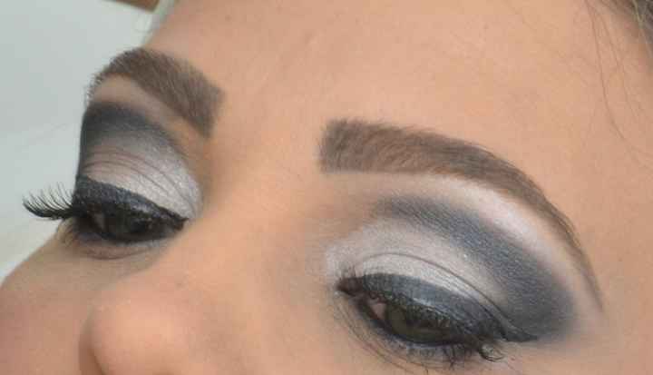 Escohi olhos bem marcados no meu casamento - 1