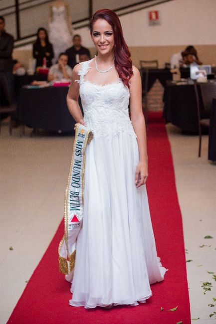 Essa tbm foi uma produção que eu apaixonei. Amo vestido assim cheio de tecido e com movimento (Photo