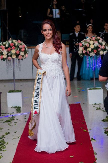 Essa tbm foi uma produção que eu apaixonei. Amo vestido assim cheio de tecido e com movimento (Photo