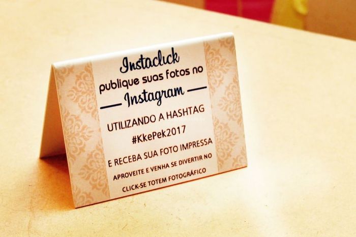 Plaquinhas do instaclick para as mesas