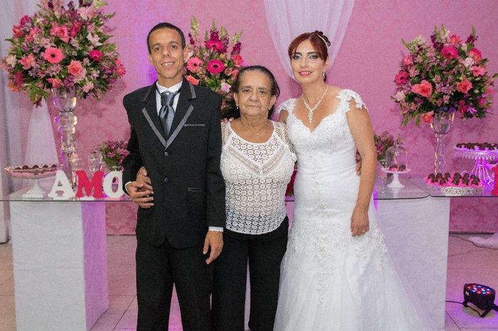 Noiva com sua segunda mãe