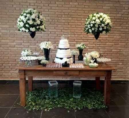 Mesa para bolo simples casamento civil rústico - 5