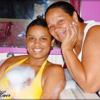 Mãezinha toda feliz rs