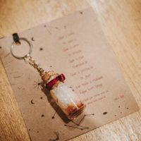 Poste AQUI uma foto da lembrancinha que vão dar para as pessoas convidadas🎁👇 - 1