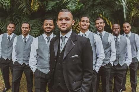  Meninas me ajudem com os trajes dos padrinhos - 1