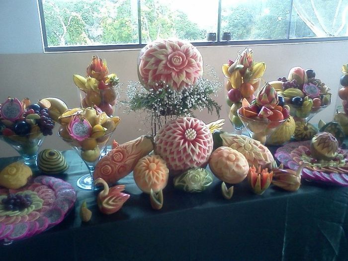 Mesa com as frutas